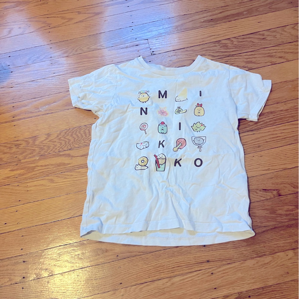 Uniqlo kids mochi t shirt